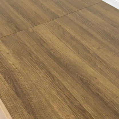 Versatile Extendable Dining Table for Large Gatherings, Enhancing Dining Experience