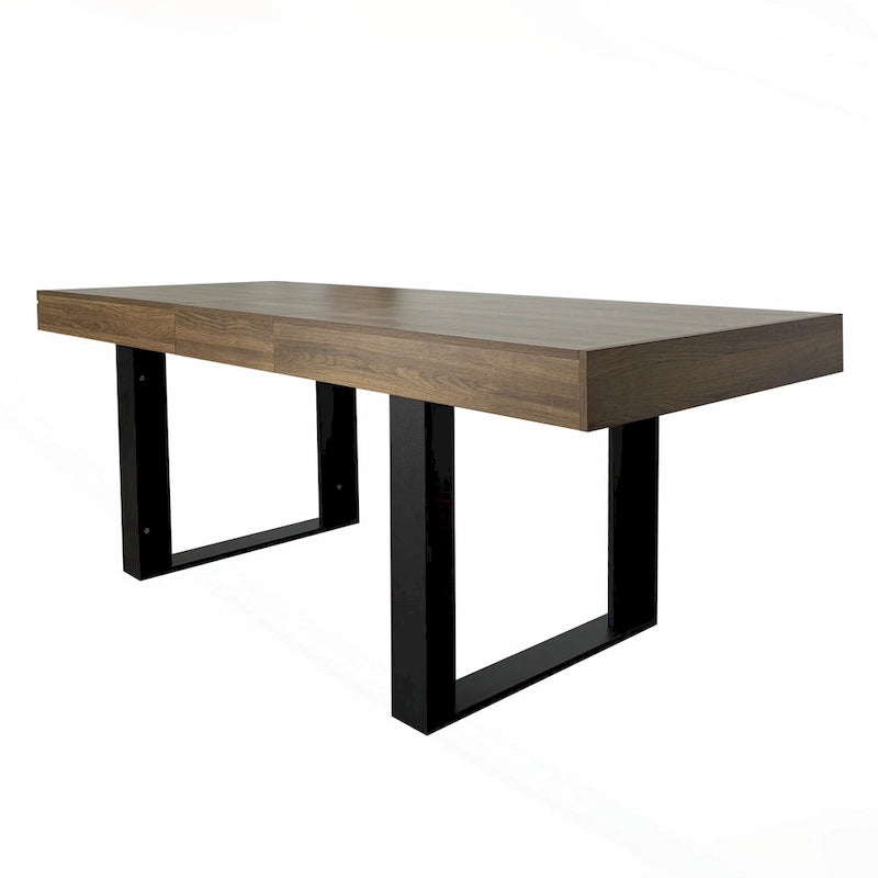 Versatile Extendable Dining Table for Large Gatherings, Enhancing Dining Experience