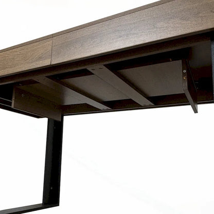 Versatile Extendable Dining Table for Large Gatherings, Enhancing Dining Experience